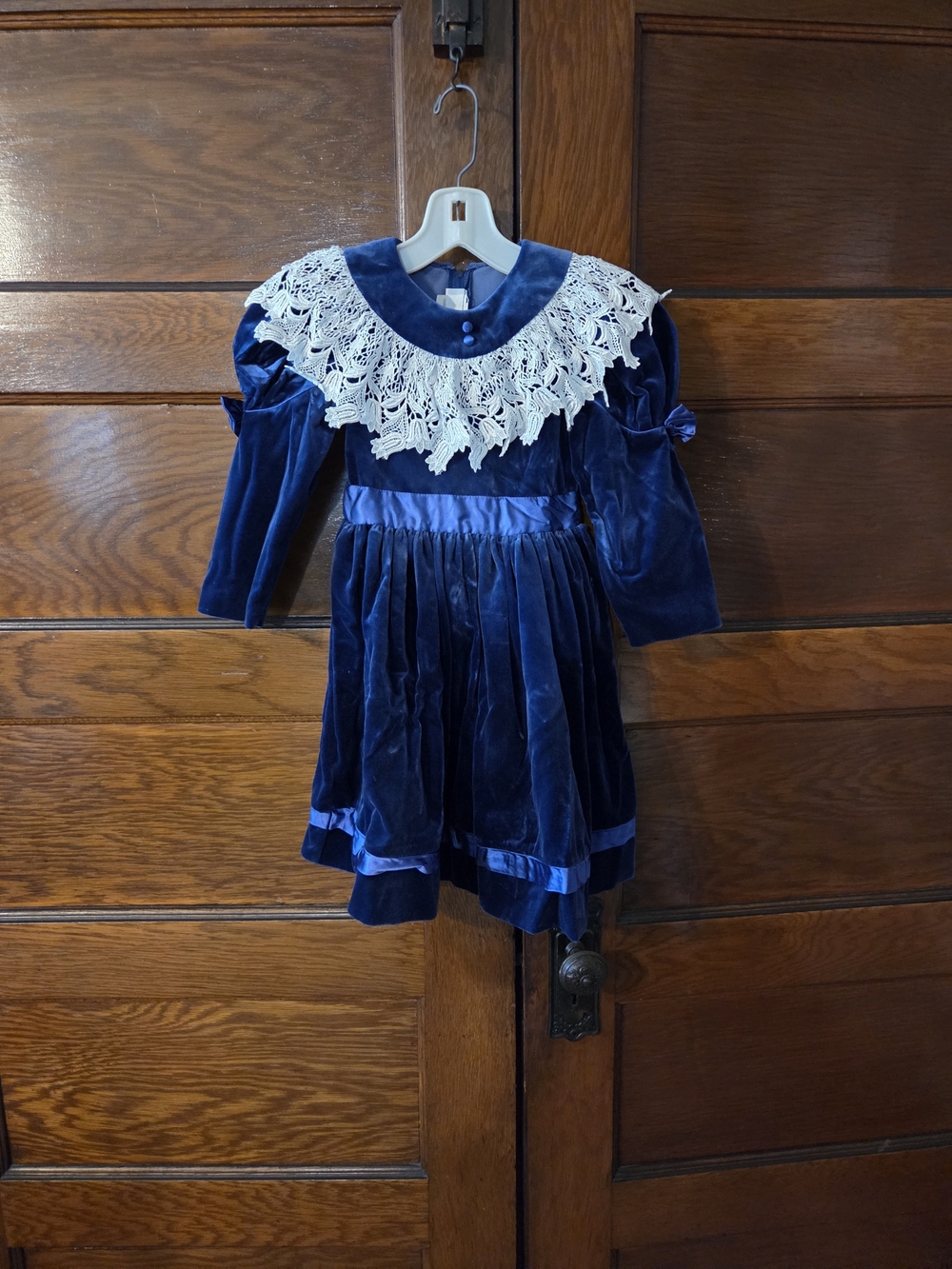 Vintage Jayne Copeland Navy Blue Velvet Dress with White Lace Collar